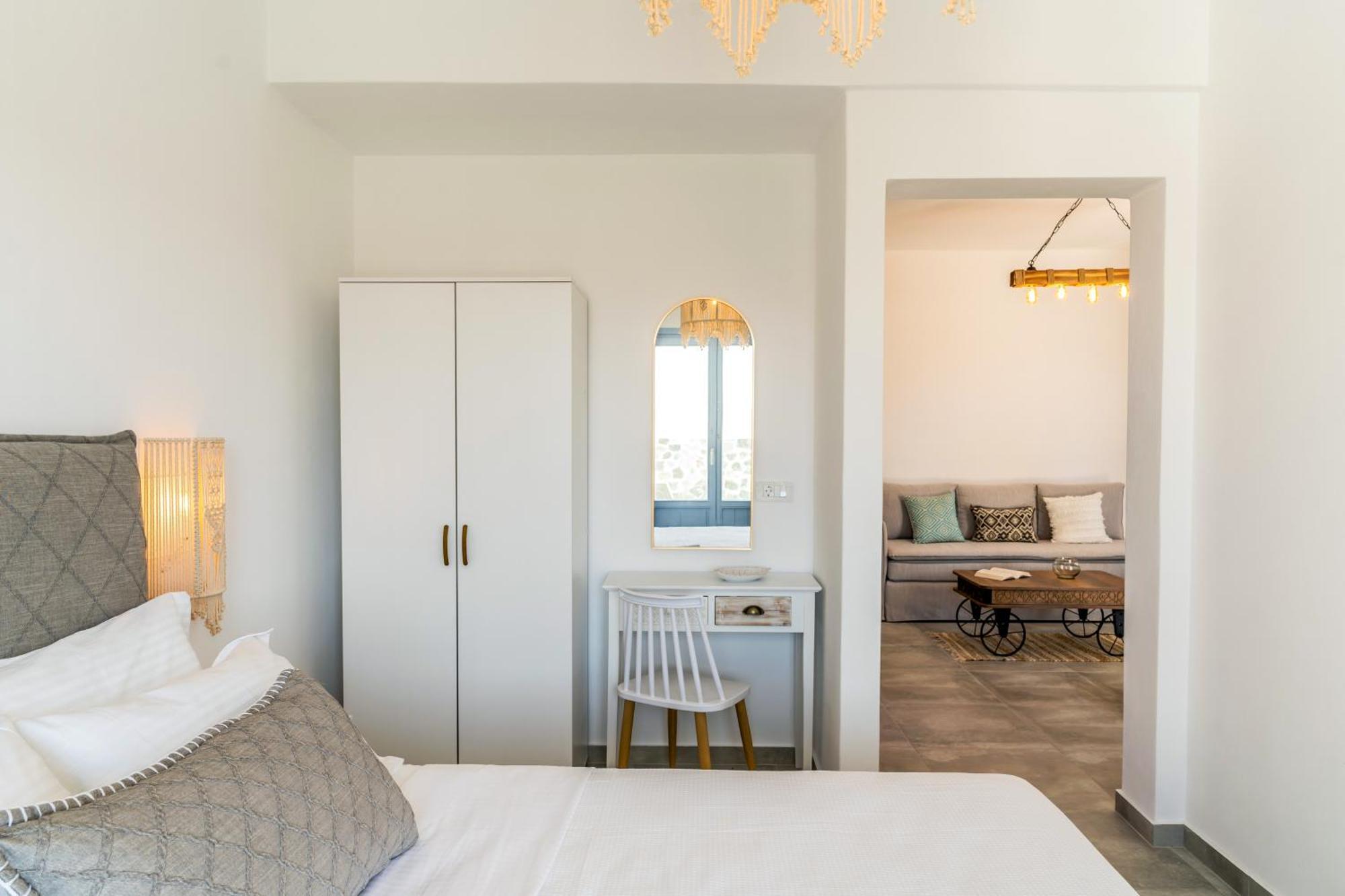 Santorossa Luxury Villas Emporio  Bagian luar foto