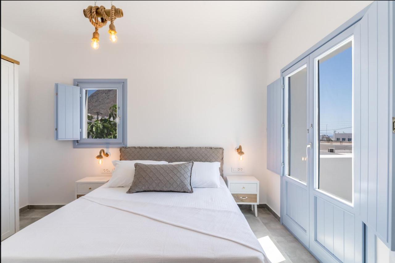 Santorossa Luxury Villas Emporio  Bagian luar foto